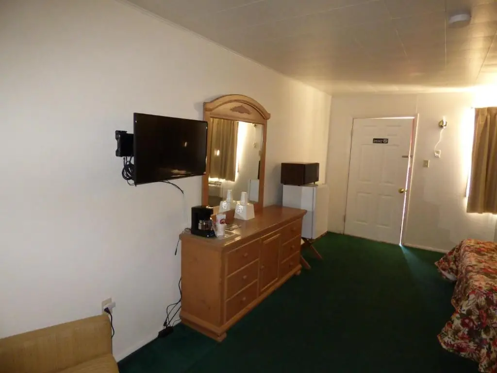 Carrizozo Inn 4